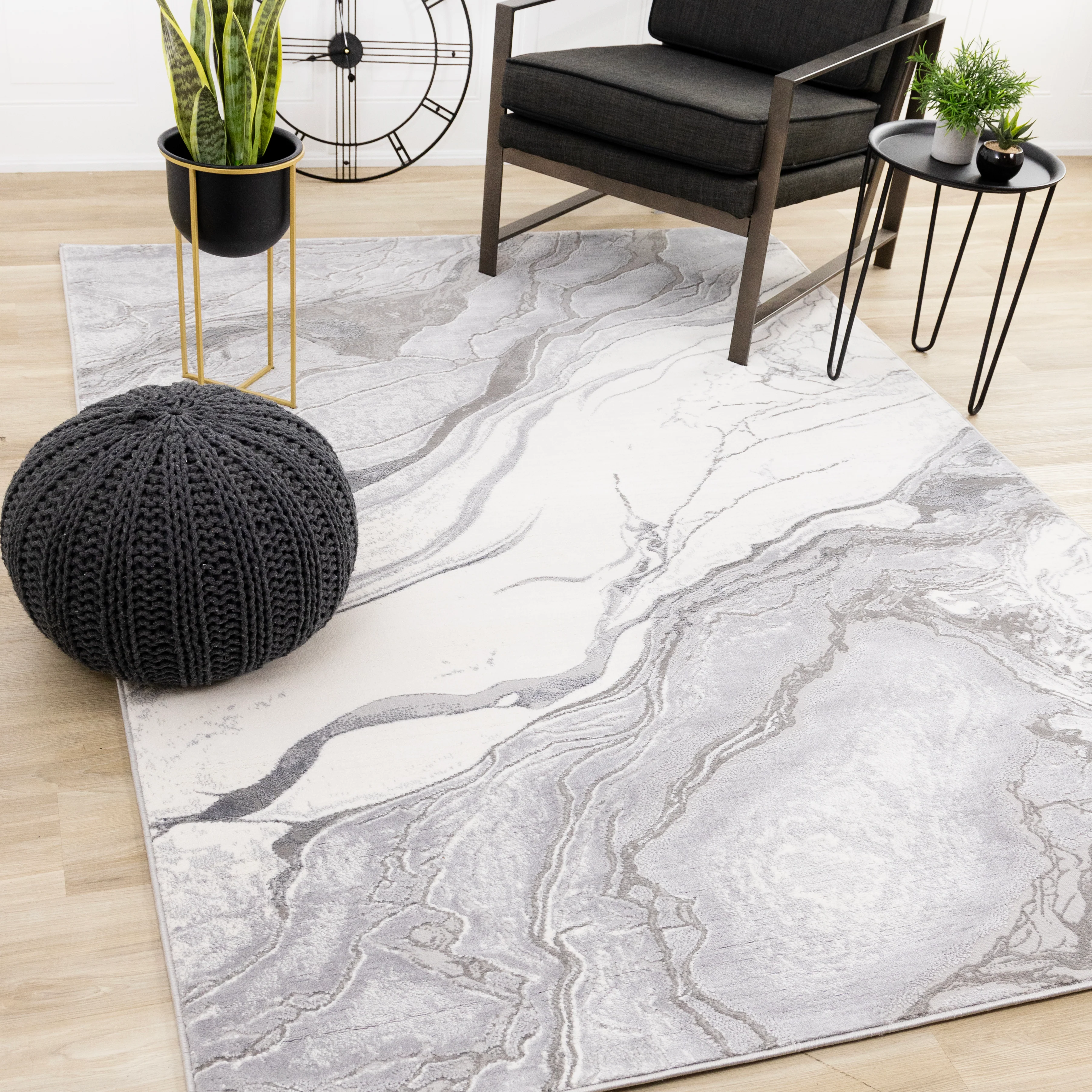 Frosted Cloud 5'3" x 7'7" Marble Design Area Rug - Grey, White - Image 2