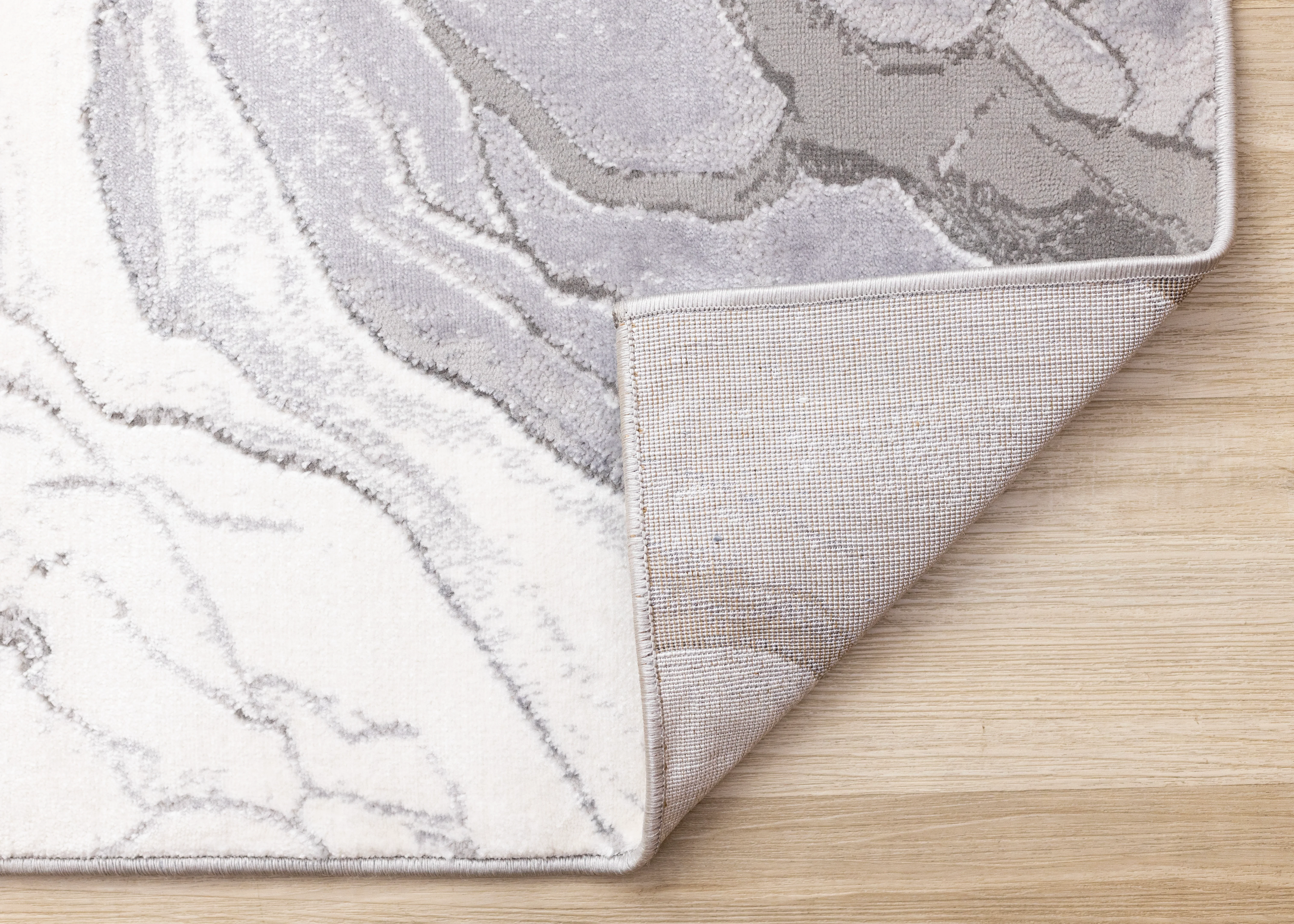 Frosted Cloud 5'3" x 7'7" Marble Design Area Rug - Grey, White - Image 5