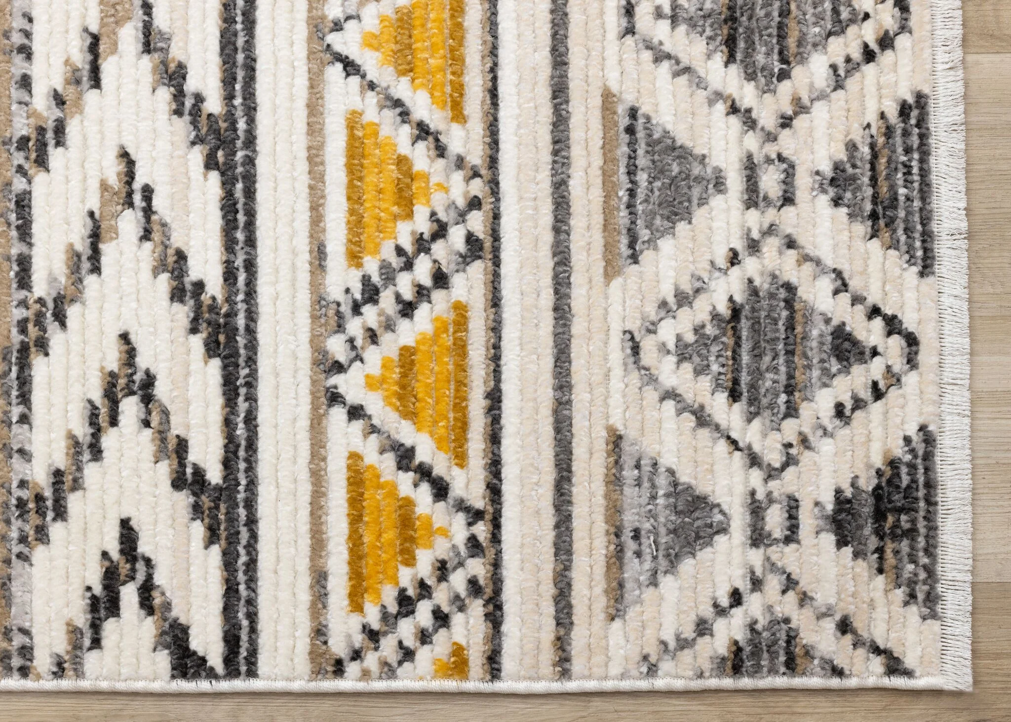 Golden Peaks 5'3" x 7'7" Tribal Area Rug - Grey, Yellow - Image 5