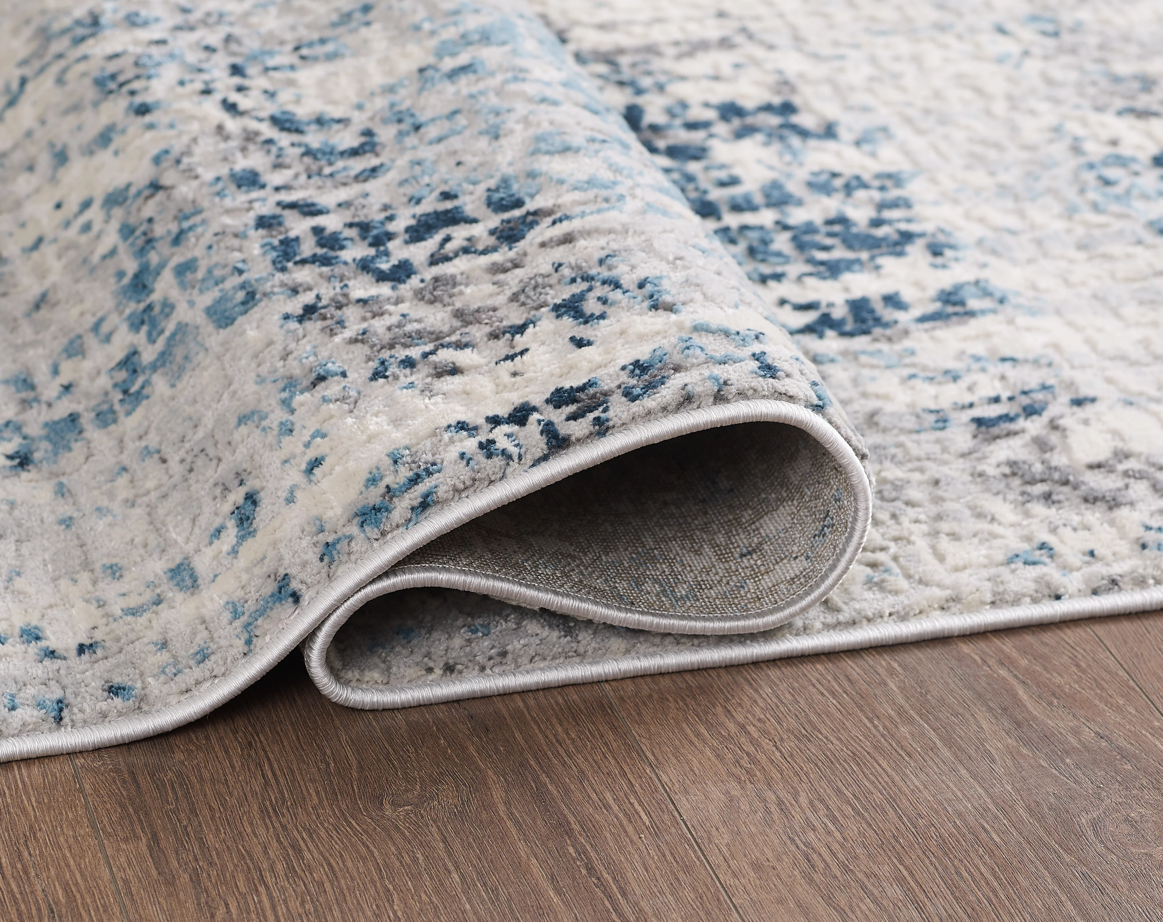 L2 Decor Cozy Area Rug 7' x 10' - Cream, Light Blue - Image 3