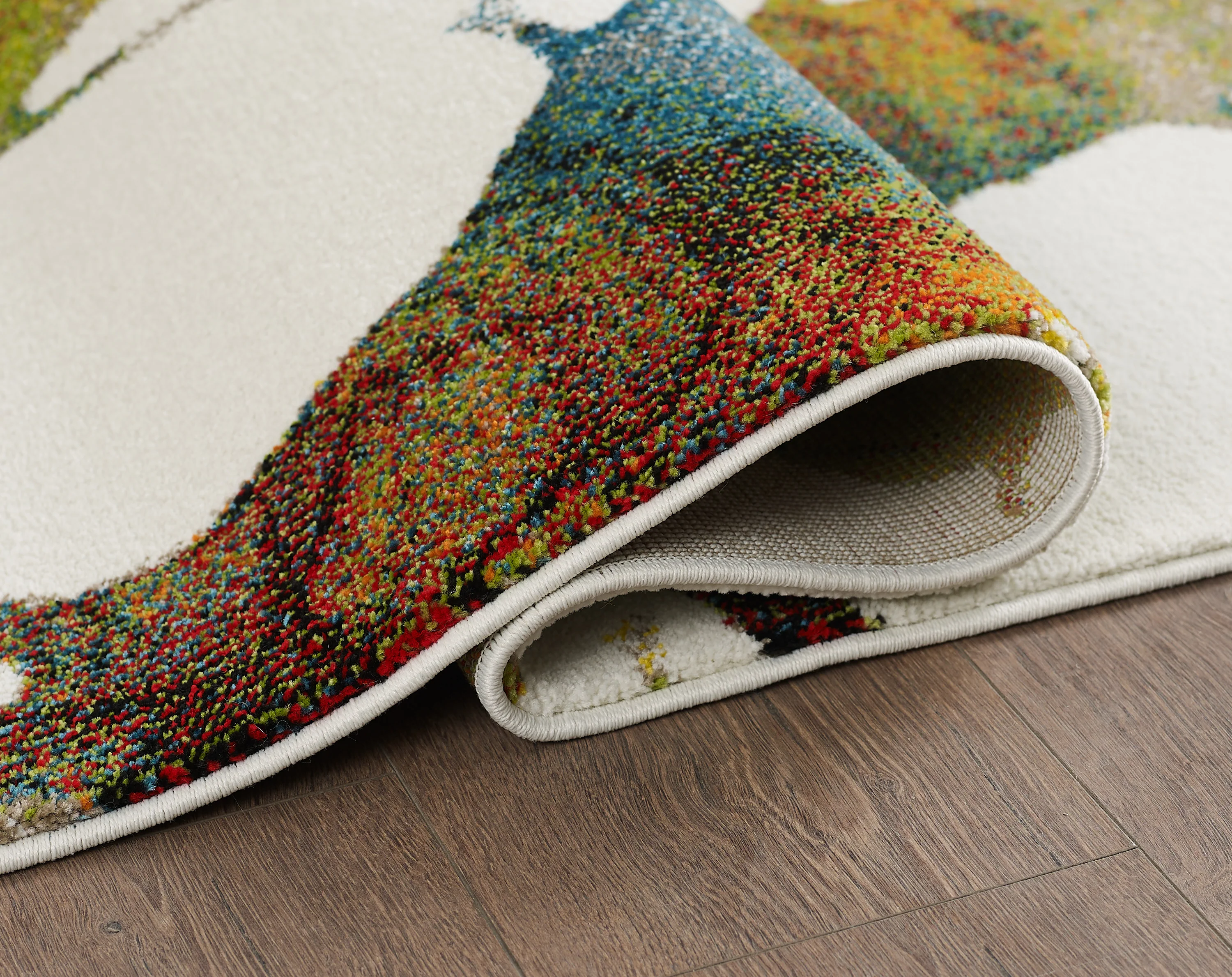 L2 Decor Diamond Area Rug 5' x 8' - Birds of a Feather - Image 3