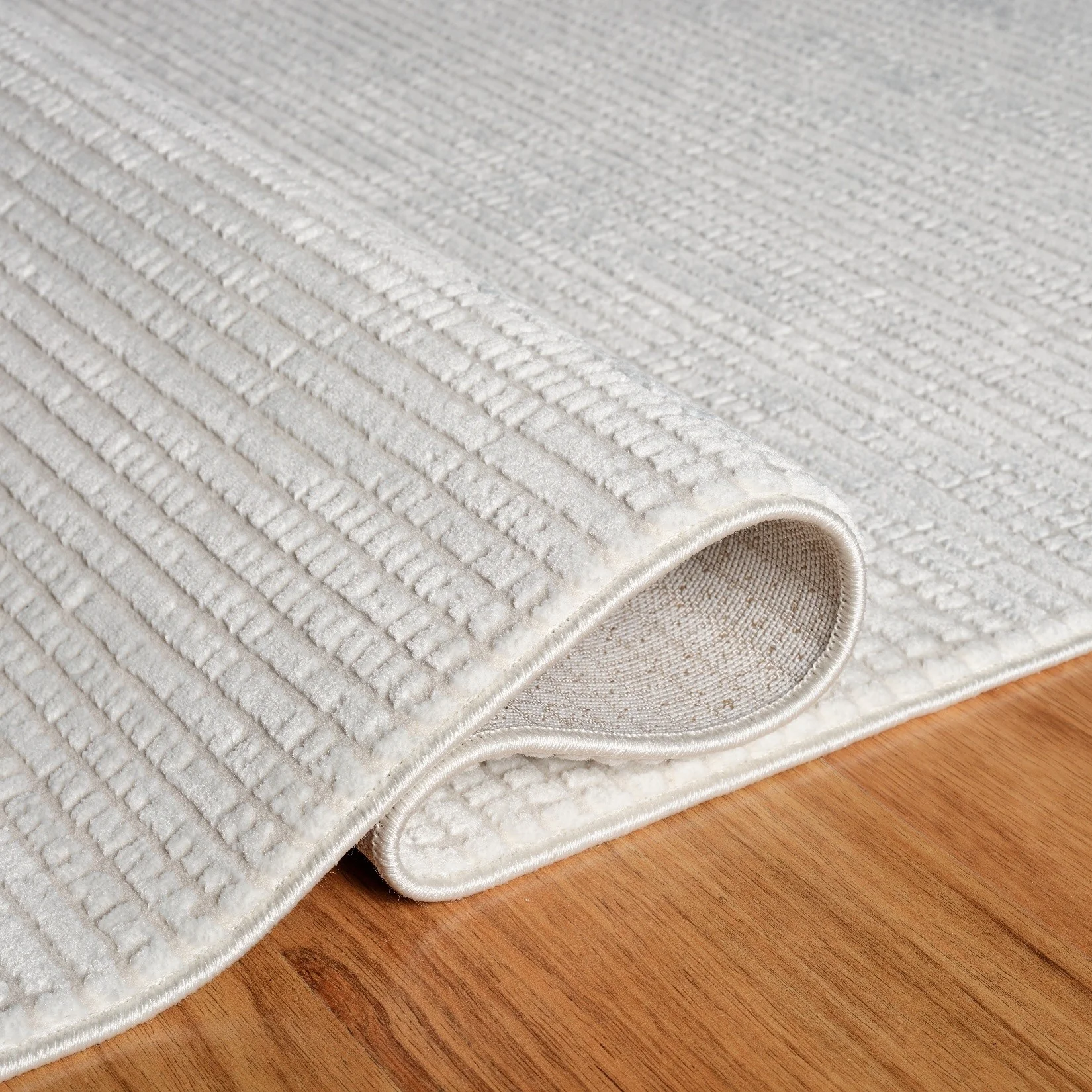 L2 Decor Karizma Area Rug 5' x 8' with Underpad - Cream - Image 3
