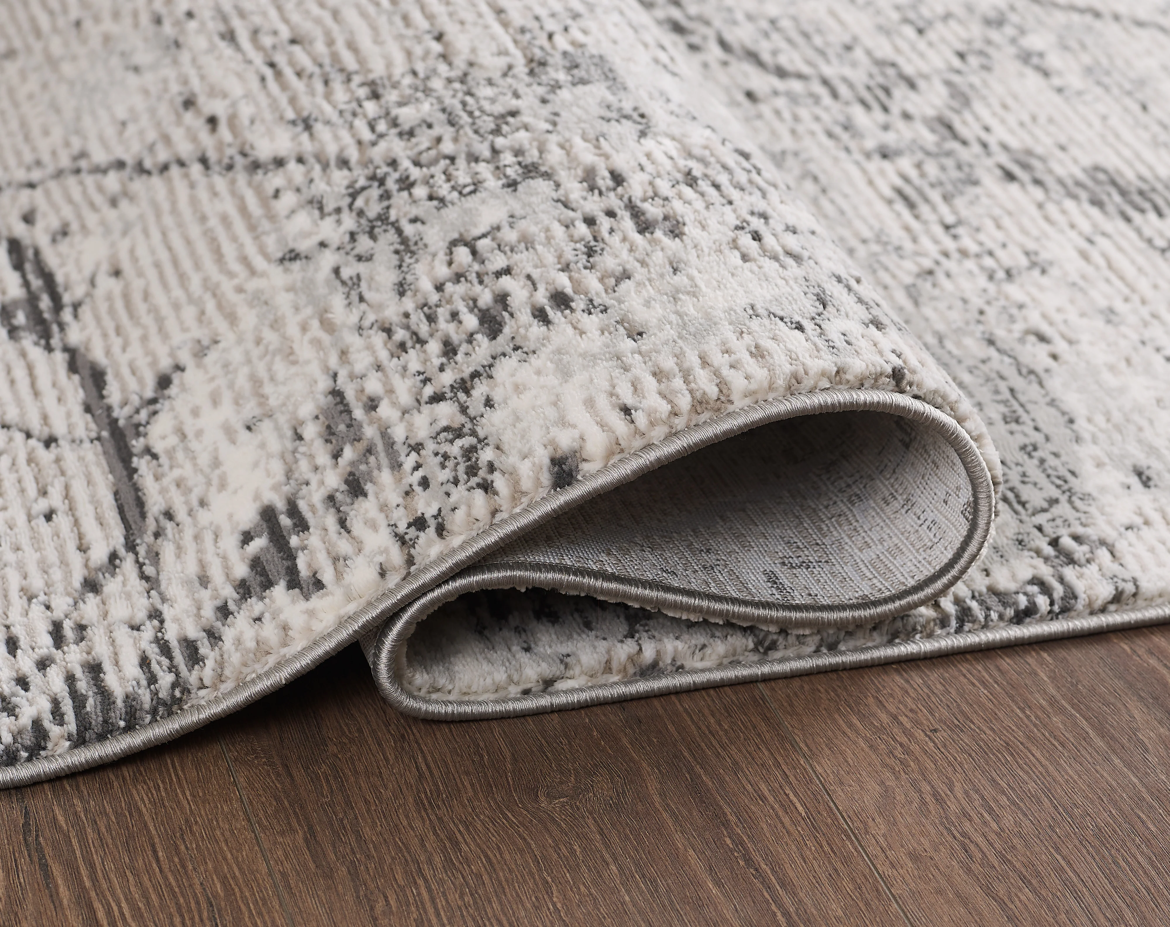L2 Decor Robini Area Rug 5' x 8' - Grey - Image 3