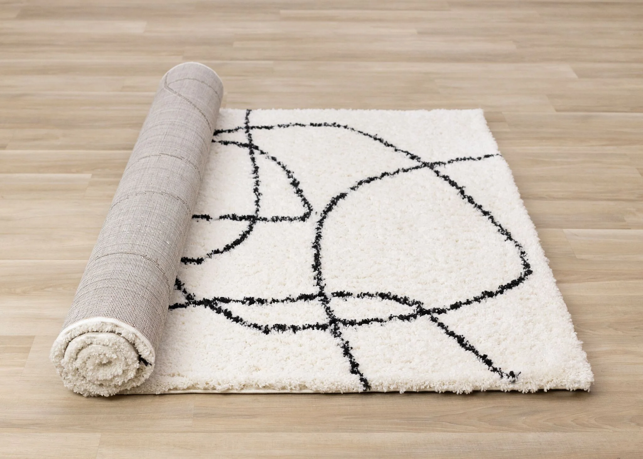Pace 5'3" x 7'7" Outlinded Shapes Area Rug - Cream, Black - Image 8