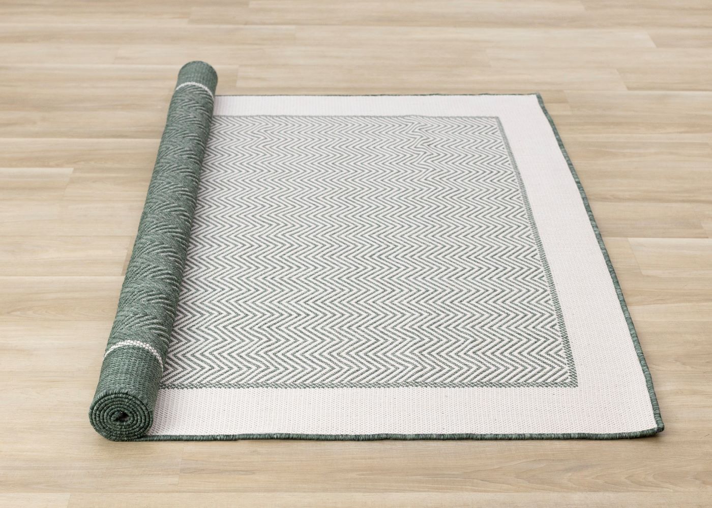 Summer Breeze 6'7" x 9'6" Outdoor Chevron Border Rug - Green, White - Image 6