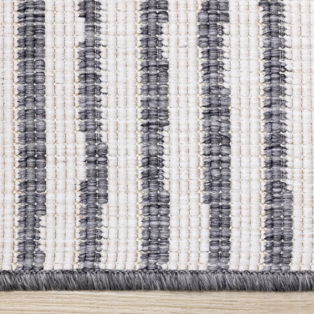 Summer Breeze 6'7" x 9'6" Outdoor Reversible Rug Triangles - Grey, Cream - Image 5