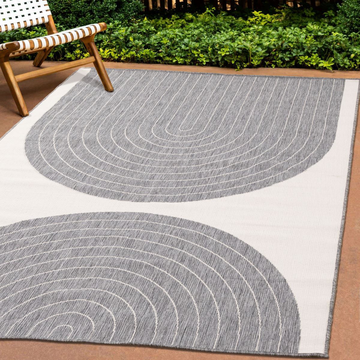 Summer Breeze 6'7" x 9'6" Outdoor Rug Double Arches - Grey, White - Image 2
