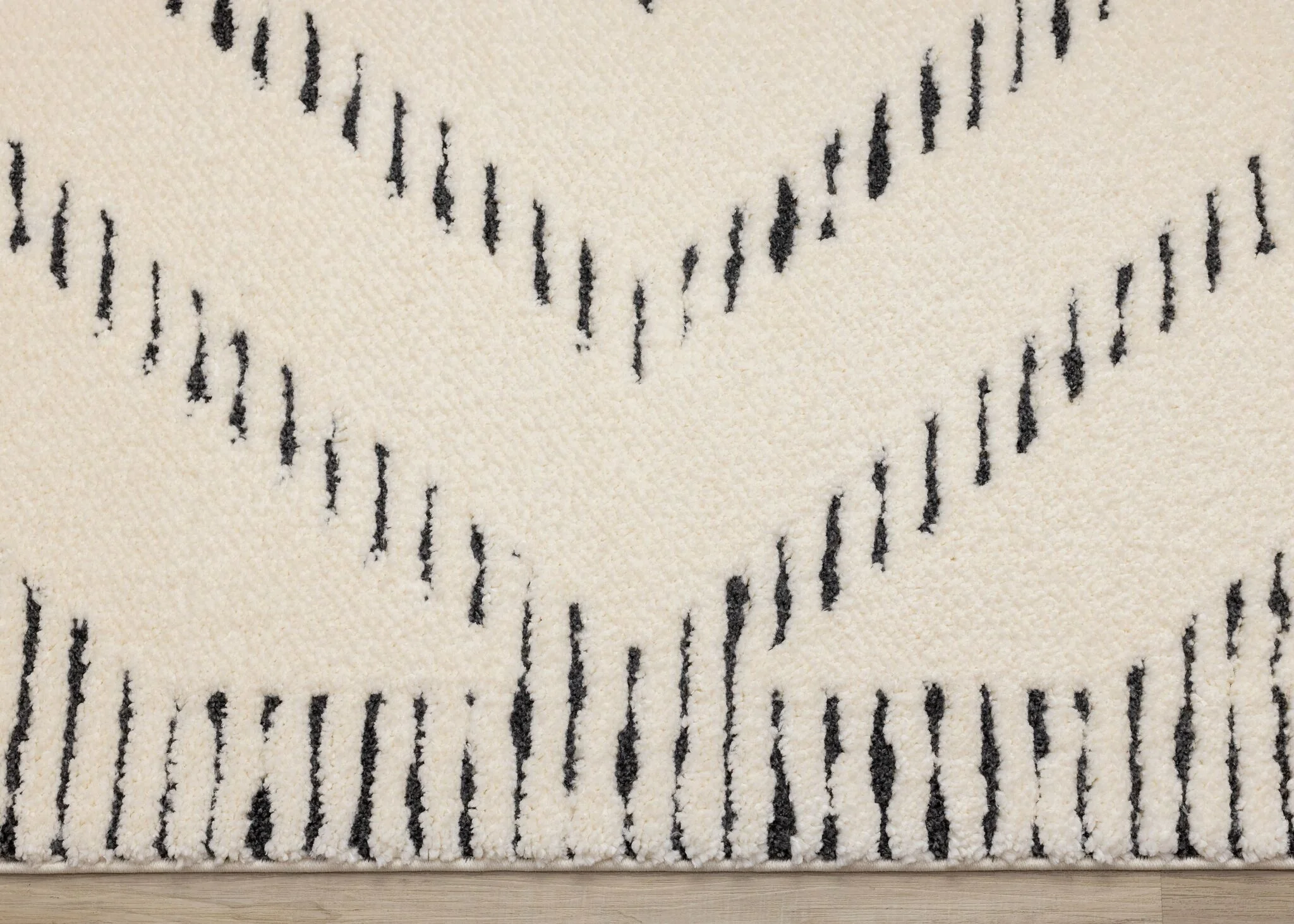 Talia 6'7" x 9'6" Striped Diamond Design Area Rug - Cream, Black - Image 8